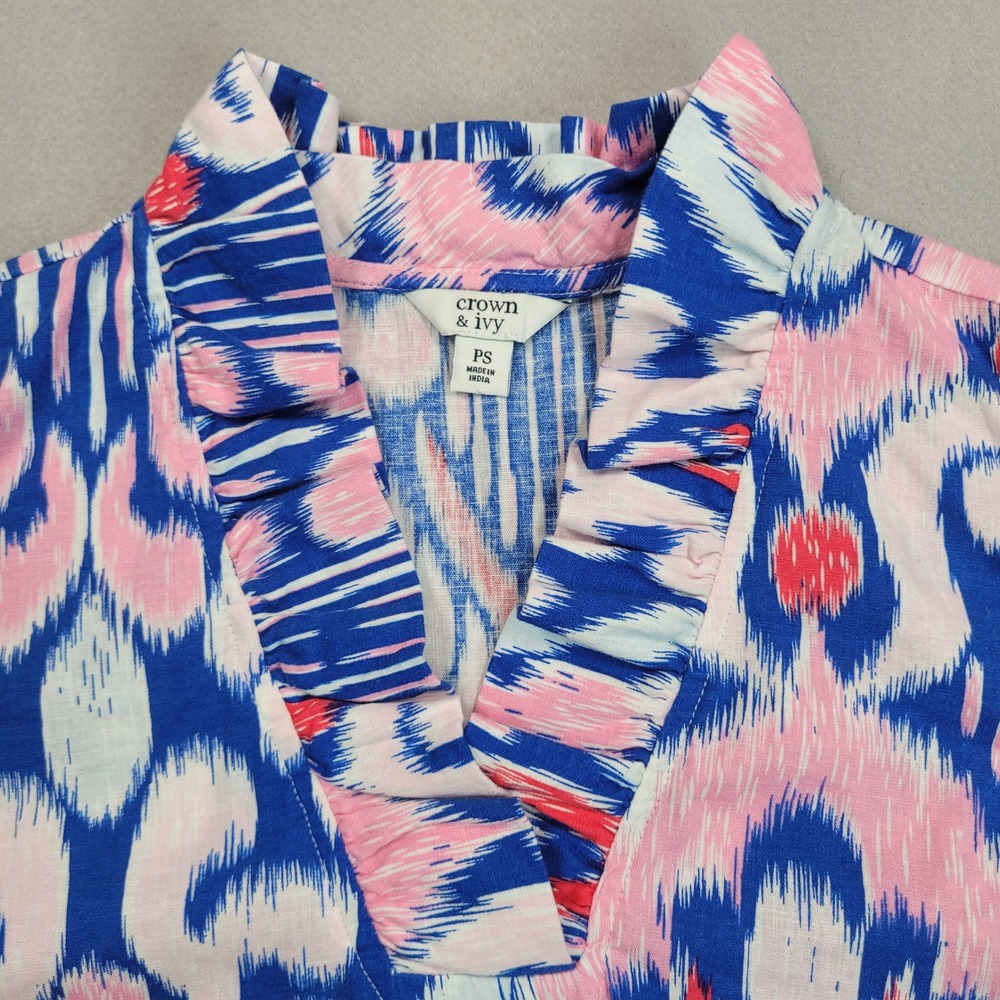Crown & Ivy Blue Pink Ikat Sleeveless Ruffle Neck Linen Blend Top Petite Small - Picture 7 of 7